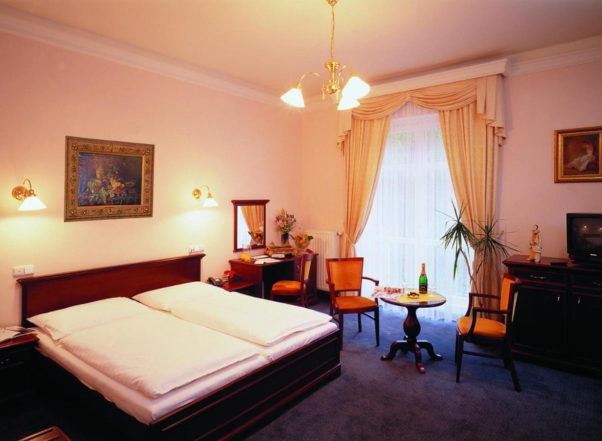 Parkhotel Richmond Karlsbad Exteriör bild