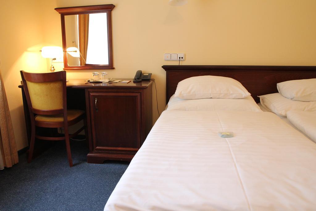 Parkhotel Richmond Karlsbad Exteriör bild