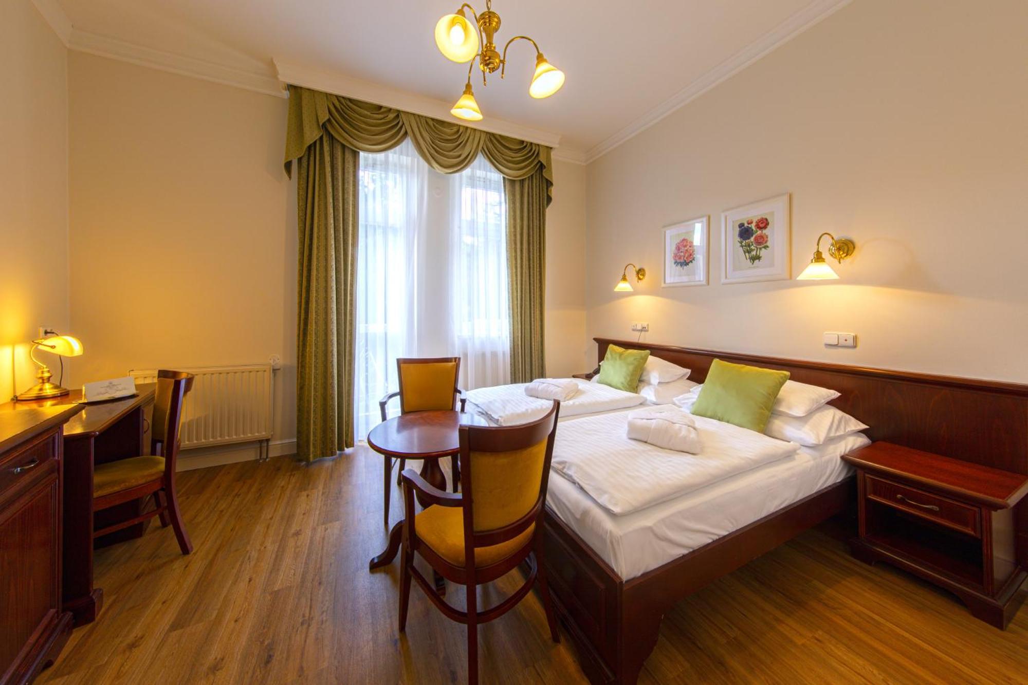 Parkhotel Richmond Karlsbad Exteriör bild
